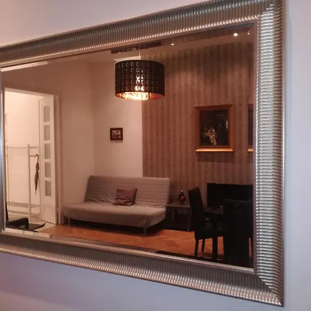 Apartment Lovely With A View On Vorosmarty Square Budapest