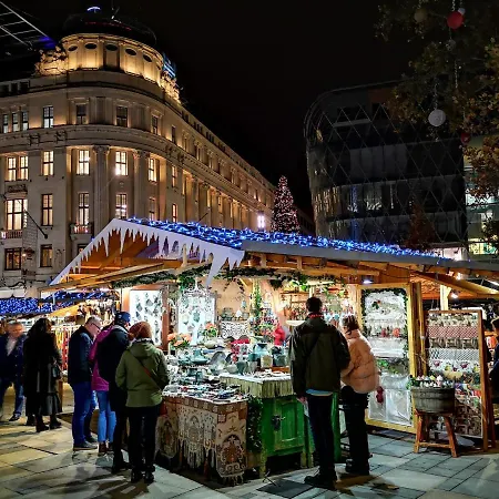 Lovely With A View On Vorosmarty Square * Budapest